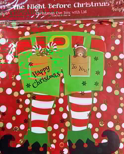 The night before Christmas, I placed the Christmas Eve box with a lid.