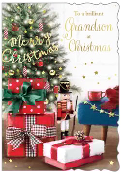 a christmas card that says to a wonderful auntie at christmas