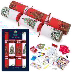 a set of 8 tom smith christmas crackers