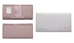 a wallet that says " fashion with a look that 's as unique as you are "