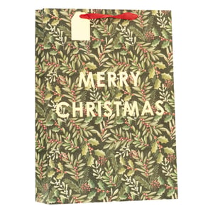 Make your Christmas gifts truly special with our Extra Large Evergreen Gift Bag. This stunning bag boasts a timeless festive design, featuring lush green holly, vibrant red berries, and delicate evergreen foliage set against a rich, dark background. Elegant 'MERRY CHRISTMAS' lettering adds a touch of classic charm. Its extra-large size is ideal for accommodating a variety of presents, while the sturdy red ribbon handle and attached blank gift tag ensure a perfect finish. Available in a handy pack of 6, these bags are an essential for the holiday season.