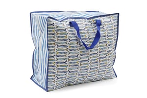 Dive into style with our charming Sardines Shopper Bag! Measuring a generous 55cm x 47cm, this spacious bag is perfect for all your customers' needs, whether it's a trip to the market, a day at the beach, or simply keeping things tidy at home.
Featuring a delightful pattern of blue and yellow sardines on a crisp white background, complemented by classic blue and white stripes on the sides, this bag brings a touch of coastal charm to any outing. The sturdy blue handles ensure comfortable carrying, while the durable material makes it a reliable choice for repeated use. A practical and stylish solution, this eye-catching shopper bag is sold individually, ready to brighten up everyday errands.