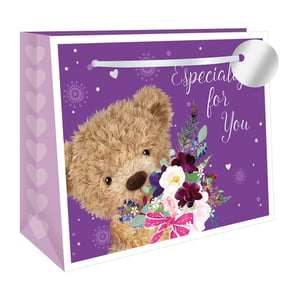 Make every gift extra special with our delightful Large Bear Bouquet Shopper Gift Bag. This charming bag features an adorable fluffy teddy bear peeking out, holding a beautiful bouquet of rich burgundy, soft pink, and white flowers, accented with delicate blue foliage. The vibrant purple background, adorned with subtle heart and dot patterns, perfectly complements the elegant 'Especially for You' message. Complete with sturdy white ribbon handles and a silver gift tag, this bag adds a touch of thoughtfulness to any present. Ideal for birthdays, anniversaries, or just to show you care, these bags are sure to bring a smile. Available in a convenient pack of 6, they're a must-have for your gift packaging selection.
