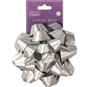 Elevate your gift wrapping with our stunning Silver Large Bows! These beautiful, pre-formed bows add an instant touch of sophistication and sparkle to any present, making them perfect for birthdays, anniversaries, Christmas, or any special occasion.
Crafted with a gorgeous metallic silver finish, each bow catches the light beautifully, ensuring your customers' gifts stand out. Designed for convenience and style, they're ready to use straight out of the pack.
Stock up effortlessly with our Silver Large Bows, available in a practical pack size of 1x12. Supplied by Partisan Products Ltd., you can trust in the quality and appeal of these essential gift accessories. A must-have for any retail display!